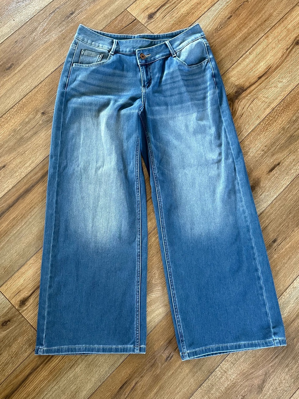 Halara asymmetric wide Leg jeans - S Petite